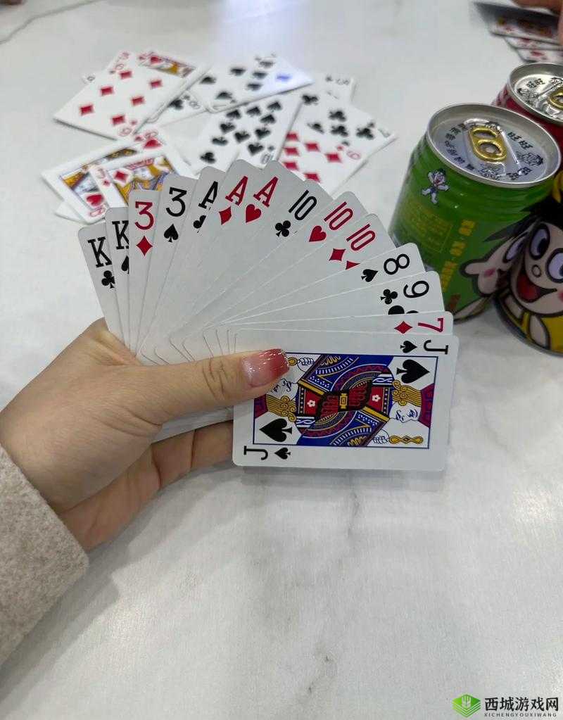 打扑克一边痛一边叫一声正常吗：这是什么情况